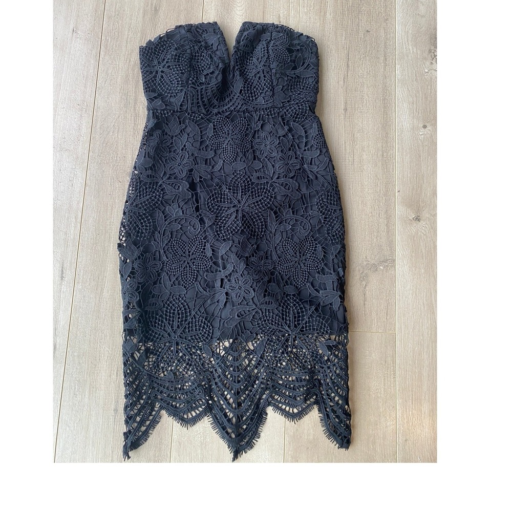 Forever 21 Black Crochet Overlay‎ Sleeveless Cocktail Dress Size Small